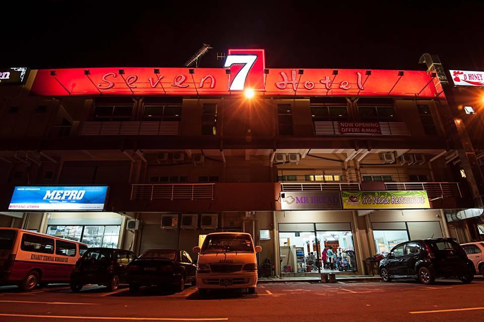Seven Hotel Putatan Buitenkant foto